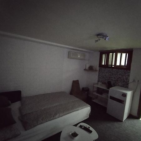 Studio Δωμάτιο Ερέτρια Εξωτερικό φωτογραφία